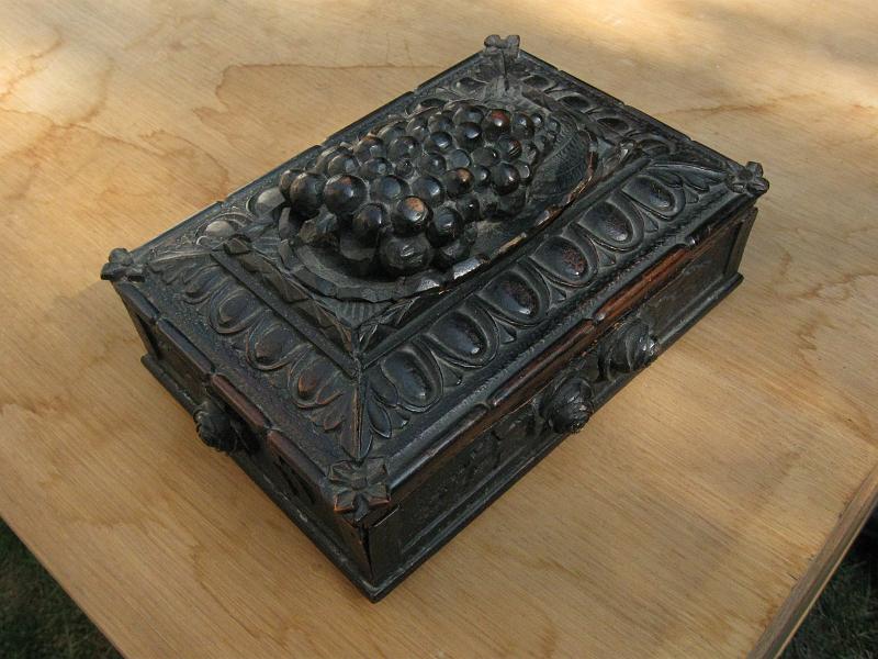 Szőlőfürtös doboz-1.jpg